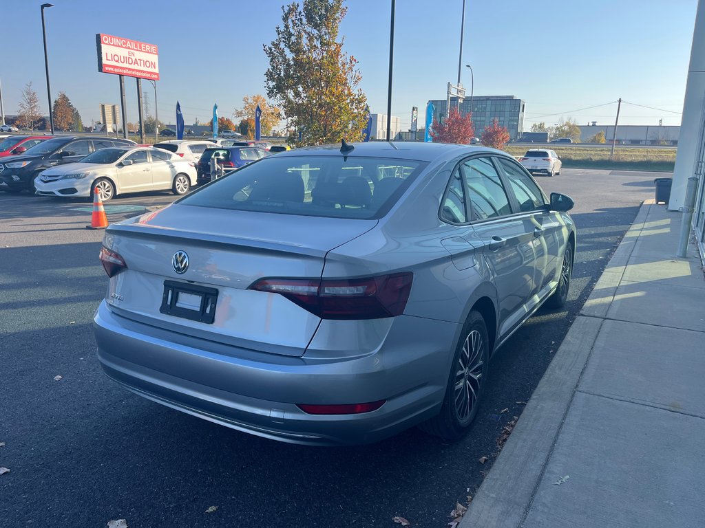 2021 Volkswagen Jetta Highline in Boucherville, Quebec - 6 - w1024h768px