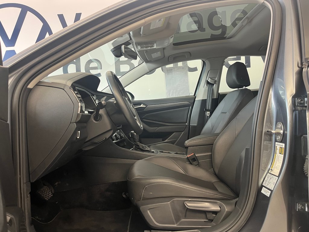 2021 Volkswagen Jetta Highline in Boucherville, Quebec - 13 - w1024h768px