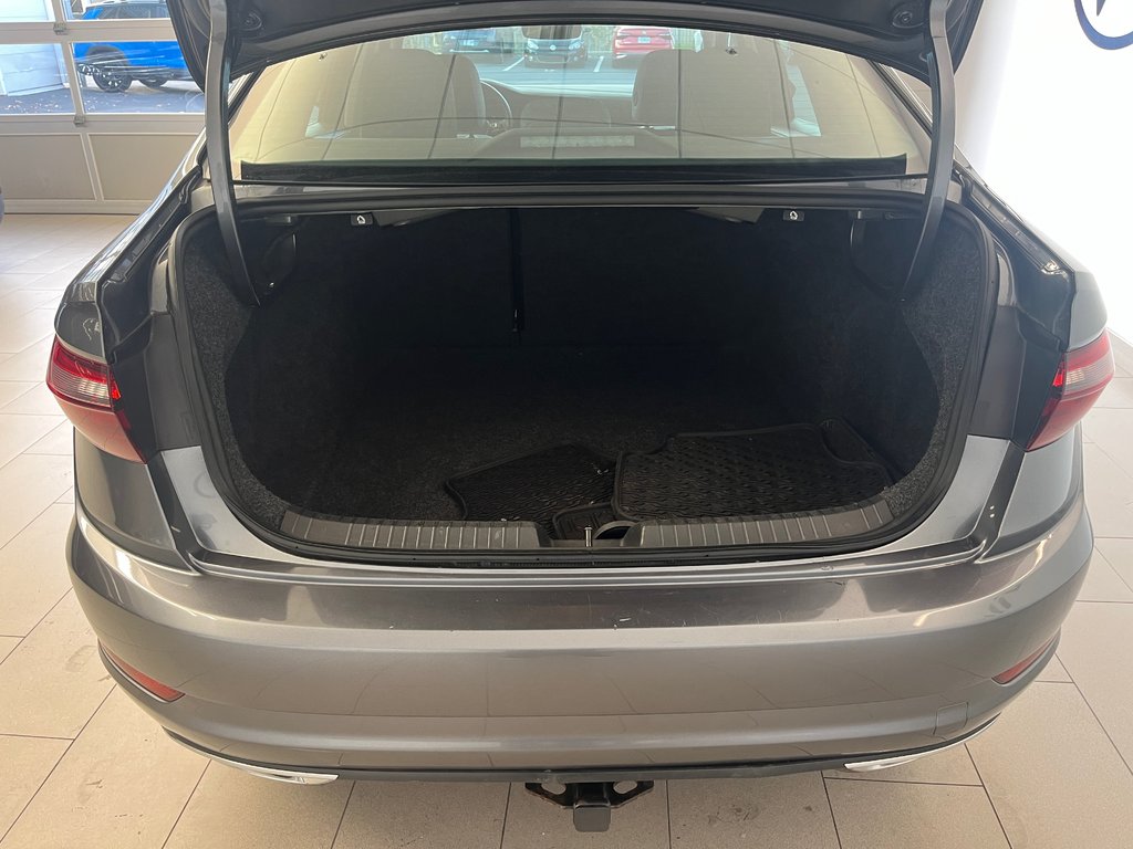 2021 Volkswagen Jetta Highline in Boucherville, Quebec - 10 - w1024h768px