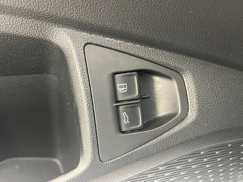 2021 Volkswagen Jetta Highline in Boucherville, Quebec - 16 - w1024h768px