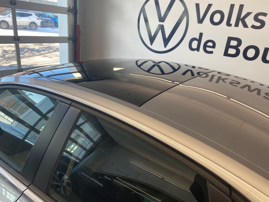 2021 Volkswagen Jetta HIGHLINE in Boucherville, Quebec - 12 - w1024h768px