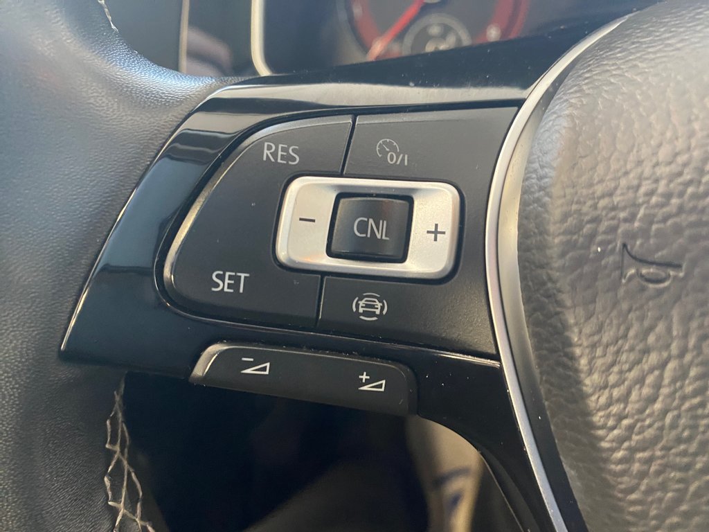 2021 Volkswagen Jetta HIGHLINE in Boucherville, Quebec - 24 - w1024h768px