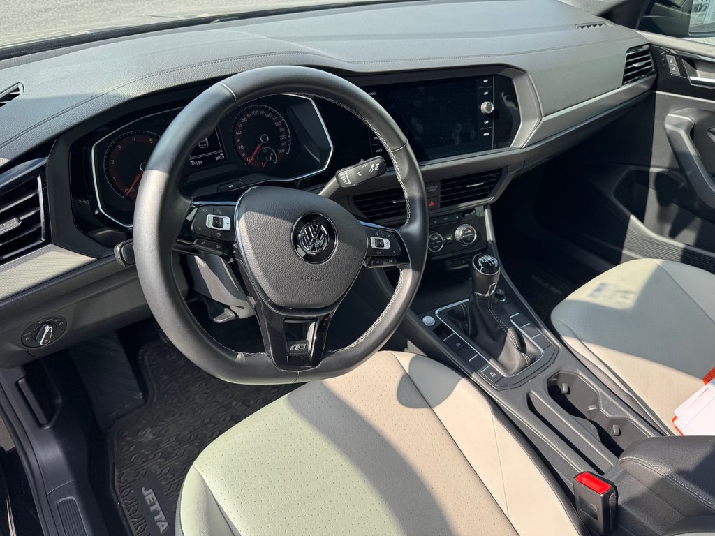 2021 Volkswagen Jetta HIGHLINE in Boucherville, Quebec - 7 - w1024h768px