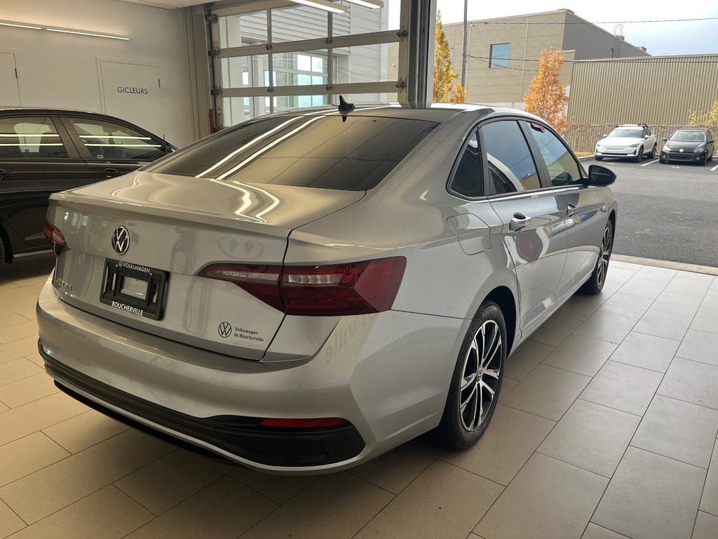 2022 Volkswagen Jetta Comfortline in Boucherville, Quebec - 9 - w1024h768px