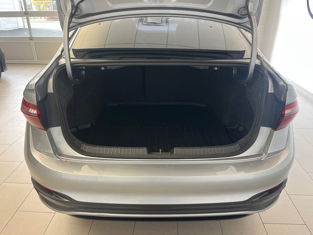 2022 Volkswagen Jetta Comfortline in Boucherville, Quebec - 16 - w1024h768px