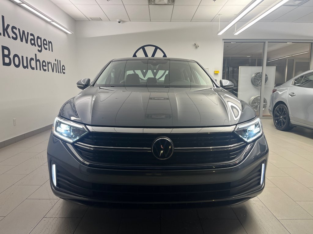 2022 Volkswagen Jetta Highline in Boucherville, Quebec - 3 - w1024h768px