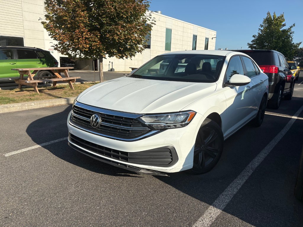 Volkswagen Jetta Comfortline 2022 à Boucherville, Québec - 1 - w1024h768px