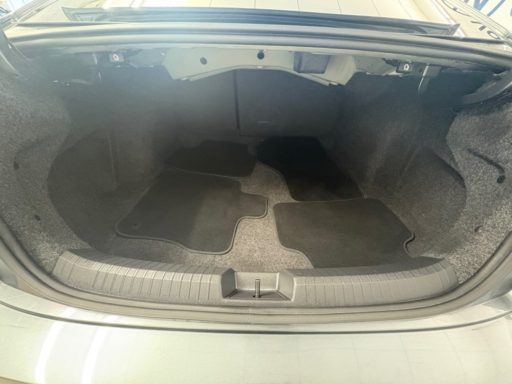Volkswagen Jetta Trendline 2022 à Boucherville, Québec - 8 - w1024h768px