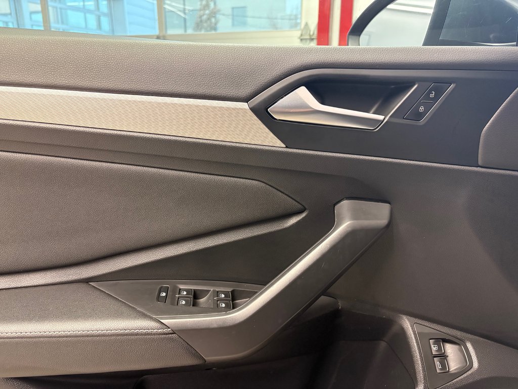 Volkswagen Jetta Trendline 2022 à Boucherville, Québec - 12 - w1024h768px