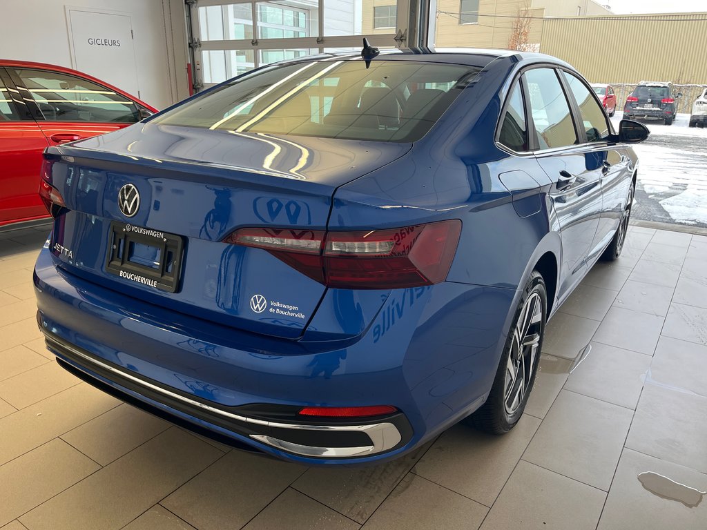 Volkswagen Jetta Highline 2024 à Boucherville, Québec - 12 - w1024h768px