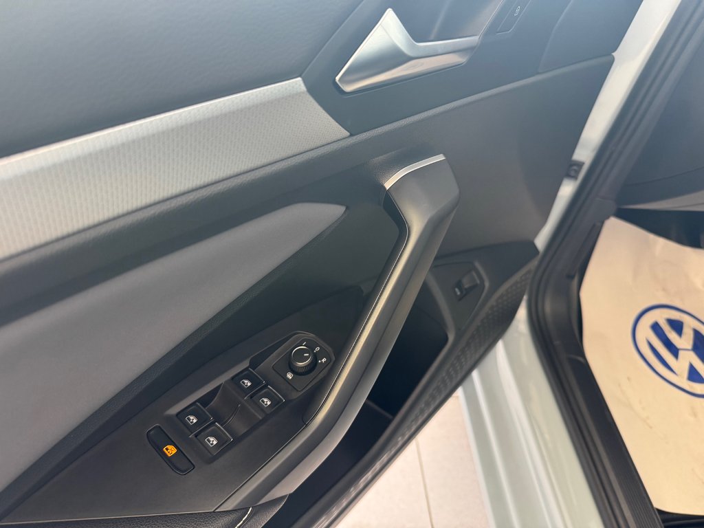 2025 Volkswagen Jetta Comfortline in Boucherville, Quebec - 13 - w1024h768px