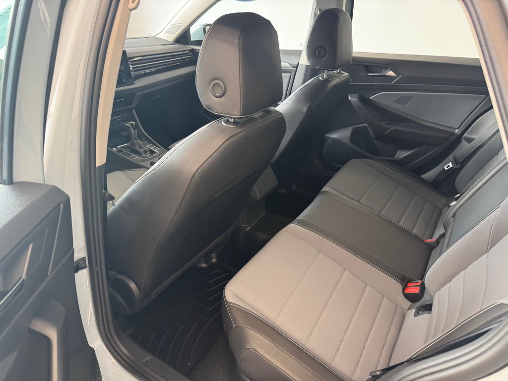 2025 Volkswagen Jetta Comfortline in Boucherville, Quebec - 9 - w1024h768px