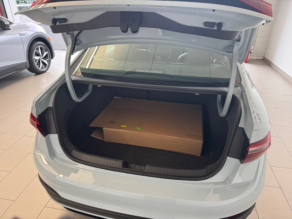 2025 Volkswagen Jetta Comfortline in Boucherville, Quebec - 7 - w1024h768px