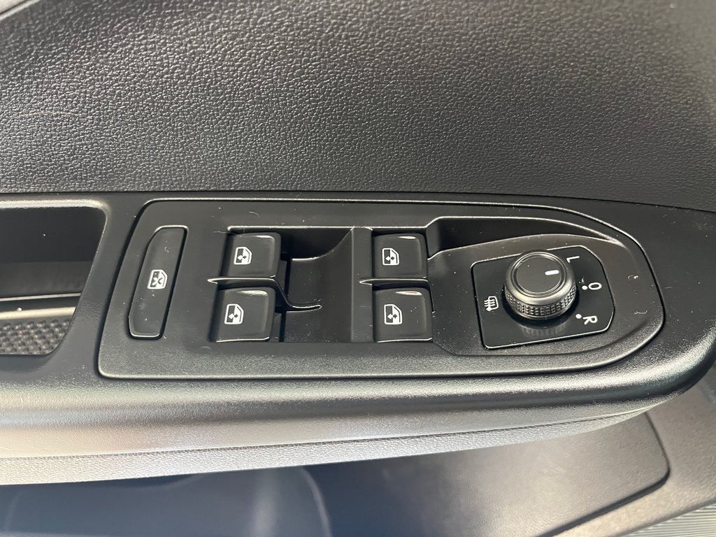 2022 Volkswagen Taos Comfortline in Boucherville, Quebec - 26 - w1024h768px