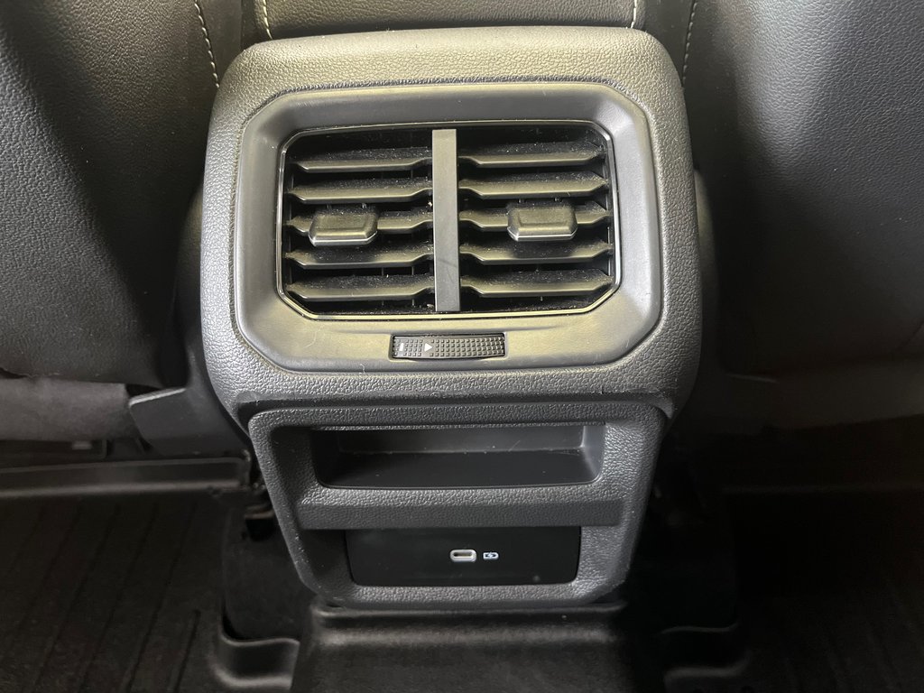 Volkswagen Taos Comfortline 4 Motion 2022 à Boucherville, Québec - 17 - w1024h768px