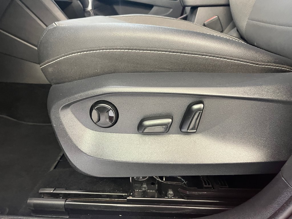 2022 Volkswagen Taos Comfortline in Boucherville, Quebec - 10 - w1024h768px