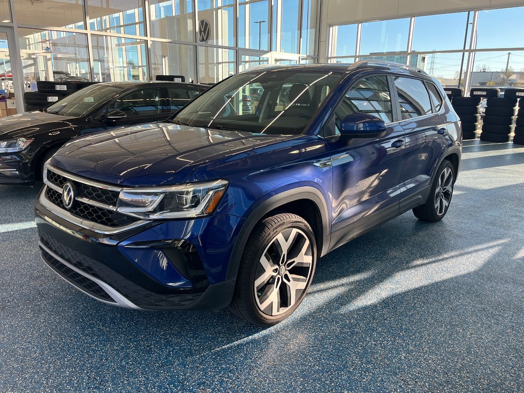 Volkswagen Taos Highline 2022 à Boucherville, Québec - 1 - w1024h768px