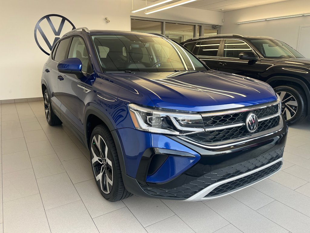 2022 Volkswagen Taos Highline in Boucherville, Quebec - 6 - w1024h768px