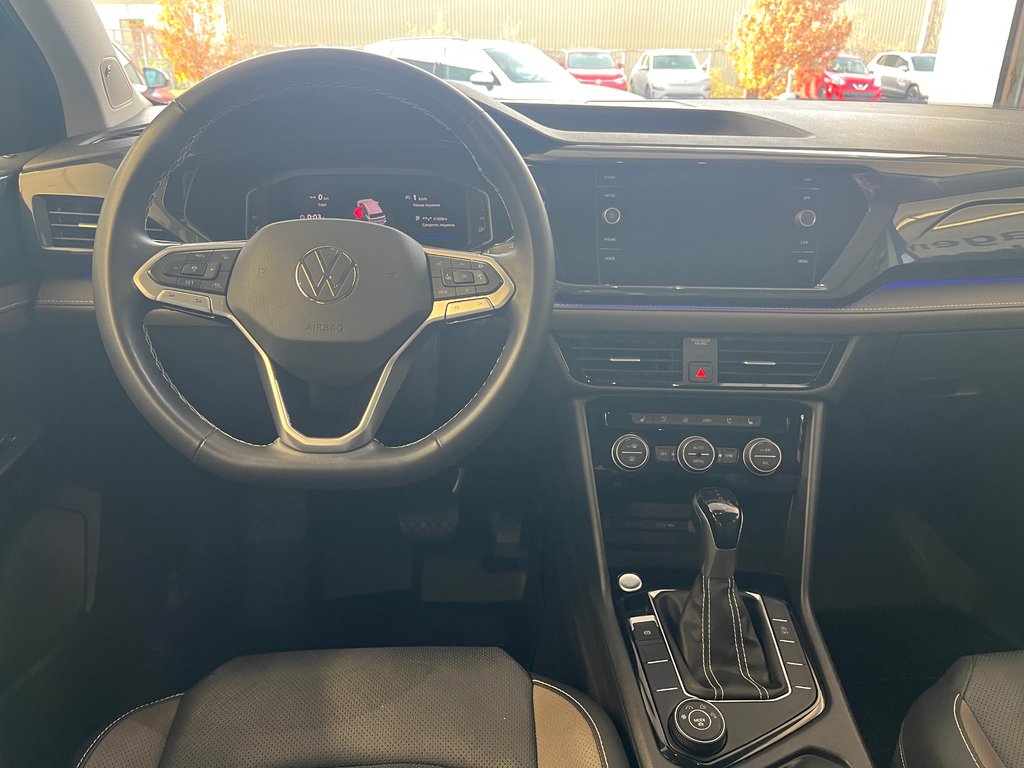 2022 Volkswagen Taos Highline in Boucherville, Quebec - 5 - w1024h768px