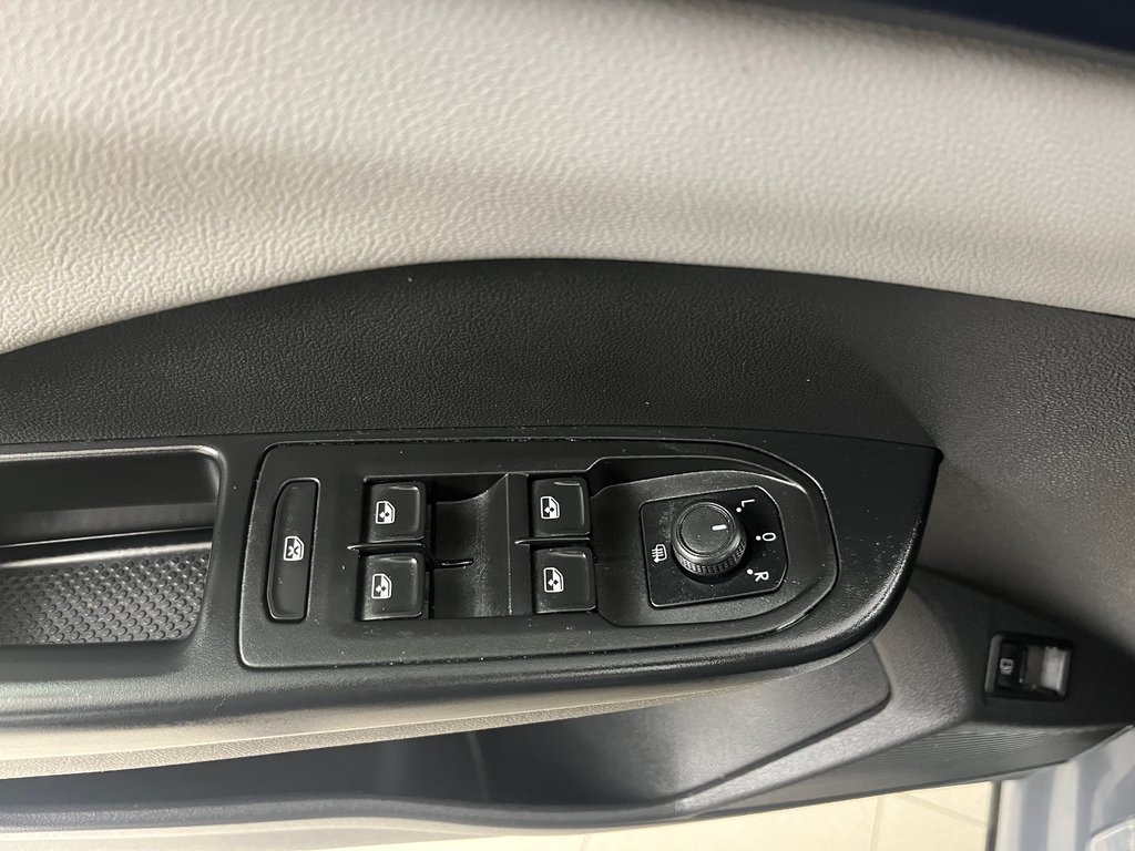 2022 Volkswagen Taos Comfortline in Boucherville, Quebec - 19 - w1024h768px