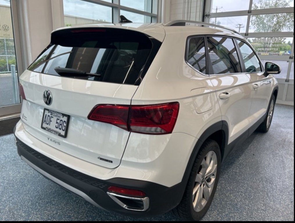 2022 Volkswagen Taos COMFORTLINE in Boucherville, Quebec - 3 - w1024h768px