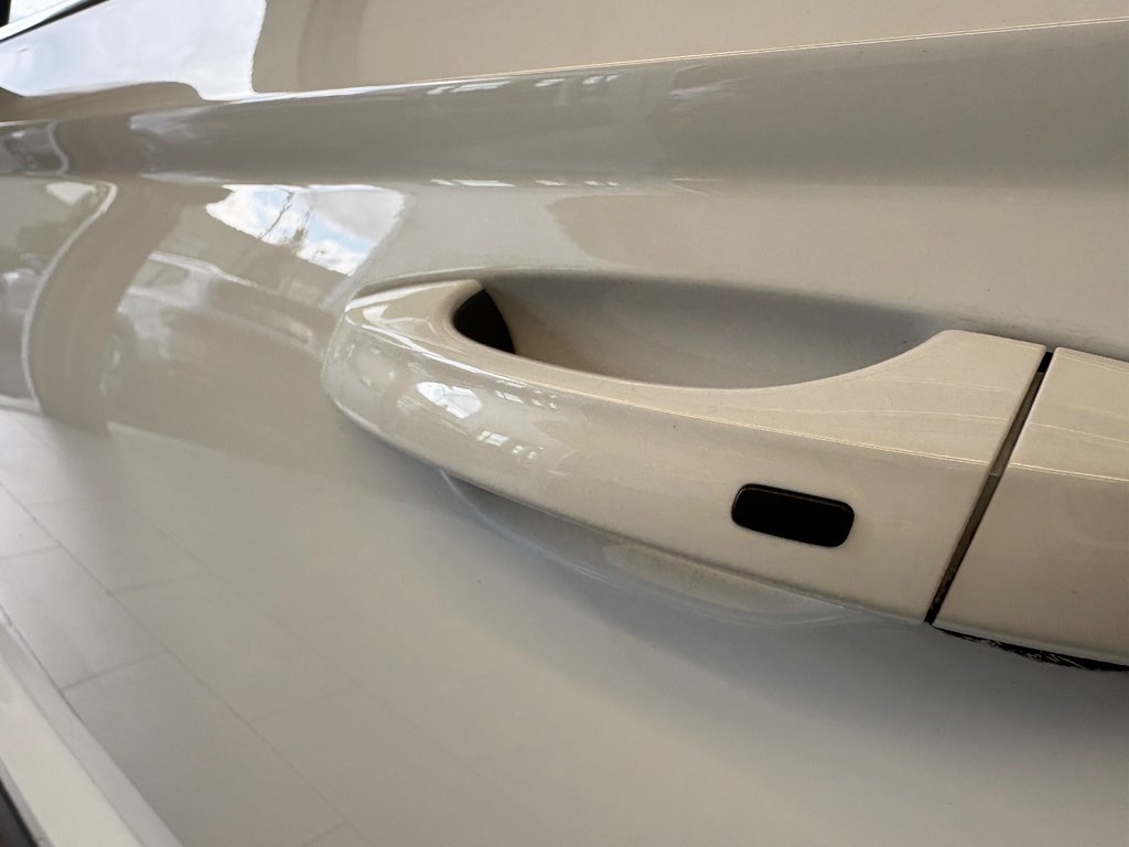 2022 Volkswagen Taos Comfortline in Boucherville, Quebec - 10 - w1024h768px