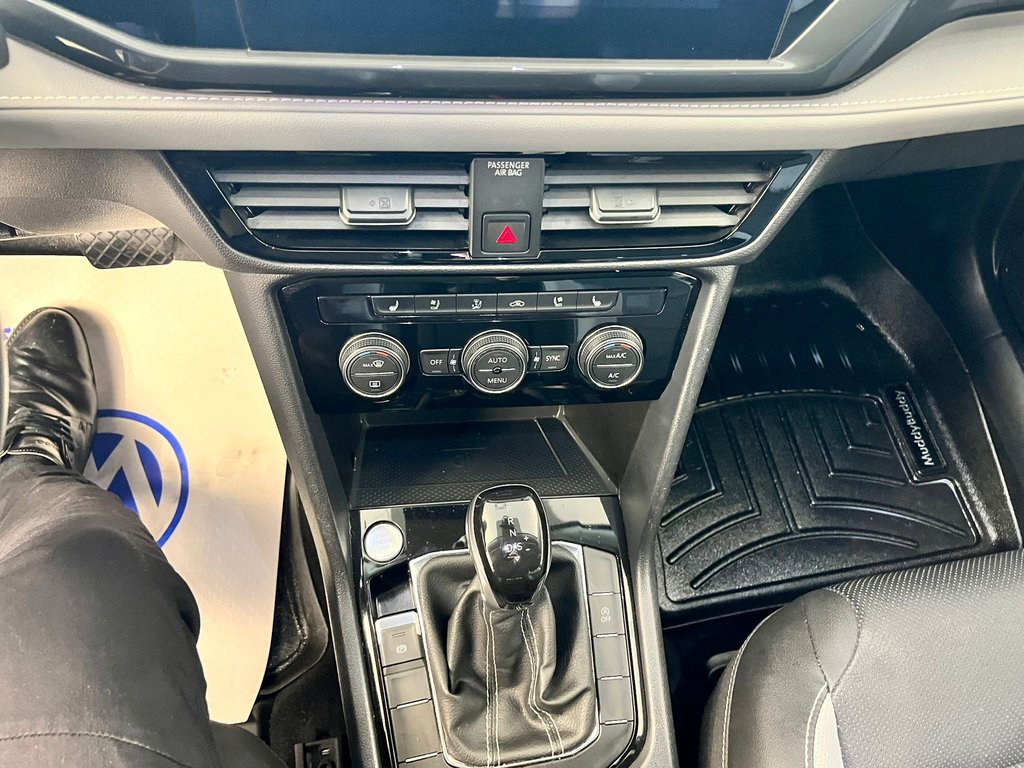 Volkswagen Taos Highline 2022 à Boucherville, Québec - 27 - w1024h768px