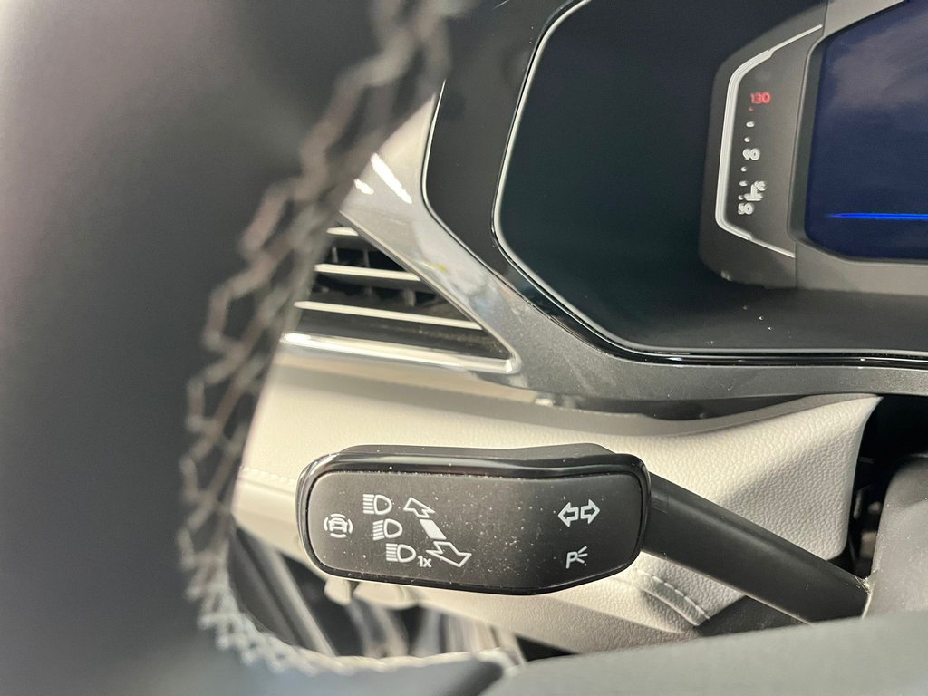Volkswagen Taos Highline 2022 à Boucherville, Québec - 25 - w1024h768px