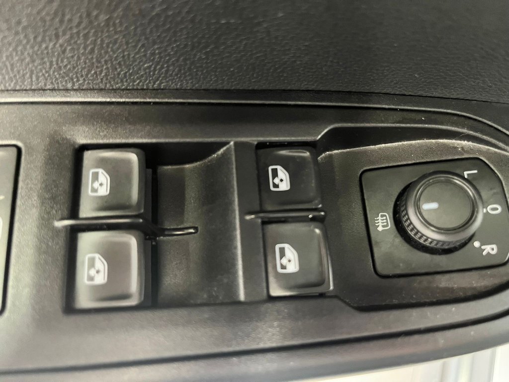 Volkswagen Taos Highline 2022 à Boucherville, Québec - 16 - w1024h768px