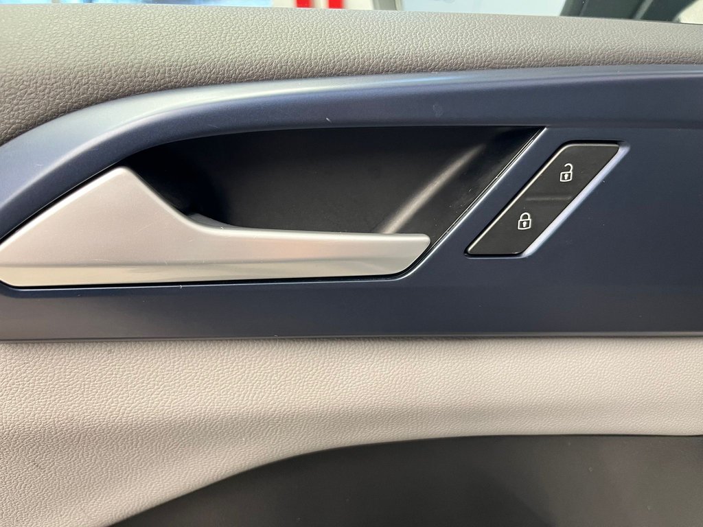 Volkswagen Taos Comfortline 2022 à Boucherville, Québec - 14 - w1024h768px