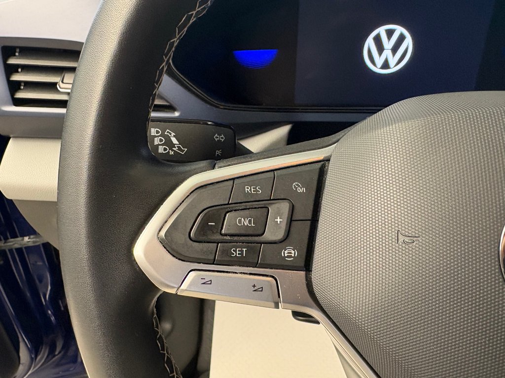 2022 Volkswagen Taos Comfortline 4 Motion in Boucherville, Quebec - 27 - w1024h768px