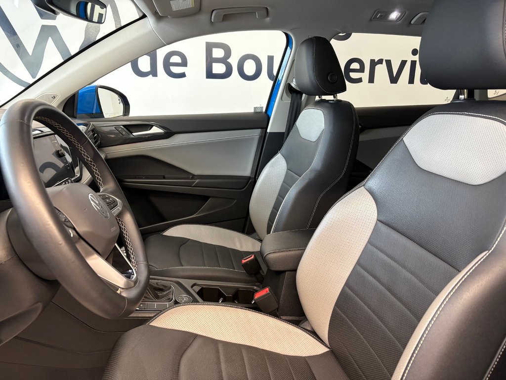 Volkswagen Taos Highline 2022 à Boucherville, Québec - 13 - w1024h768px