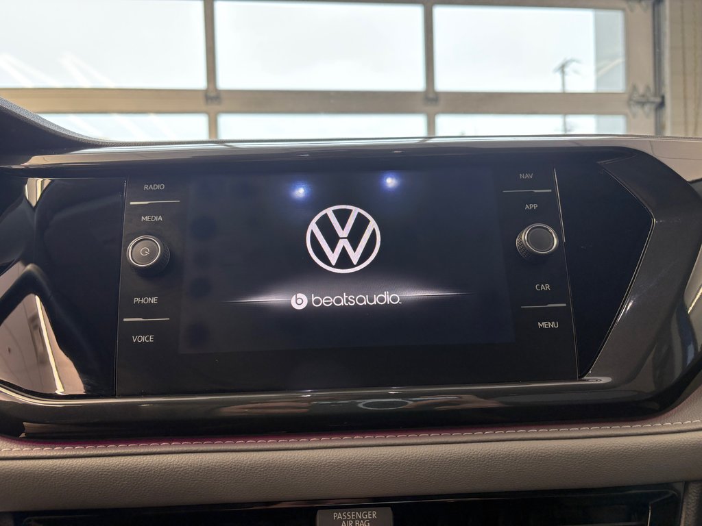 Volkswagen Taos Highline 2022 à Boucherville, Québec - 21 - w1024h768px