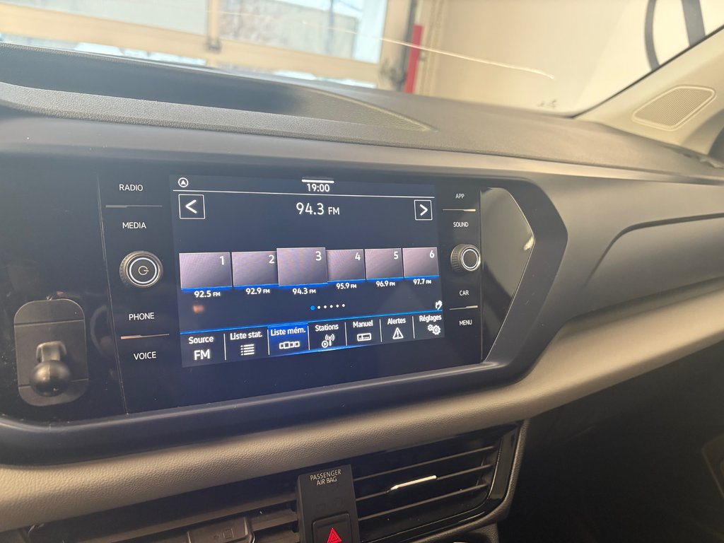 Volkswagen Taos Comfortline 2022 à Boucherville, Québec - 25 - w1024h768px