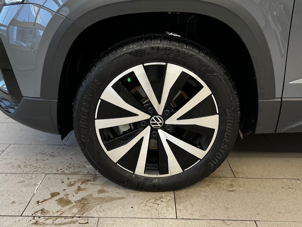 Volkswagen Taos Comfortline 2023 à Boucherville, Québec - 2 - w1024h768px