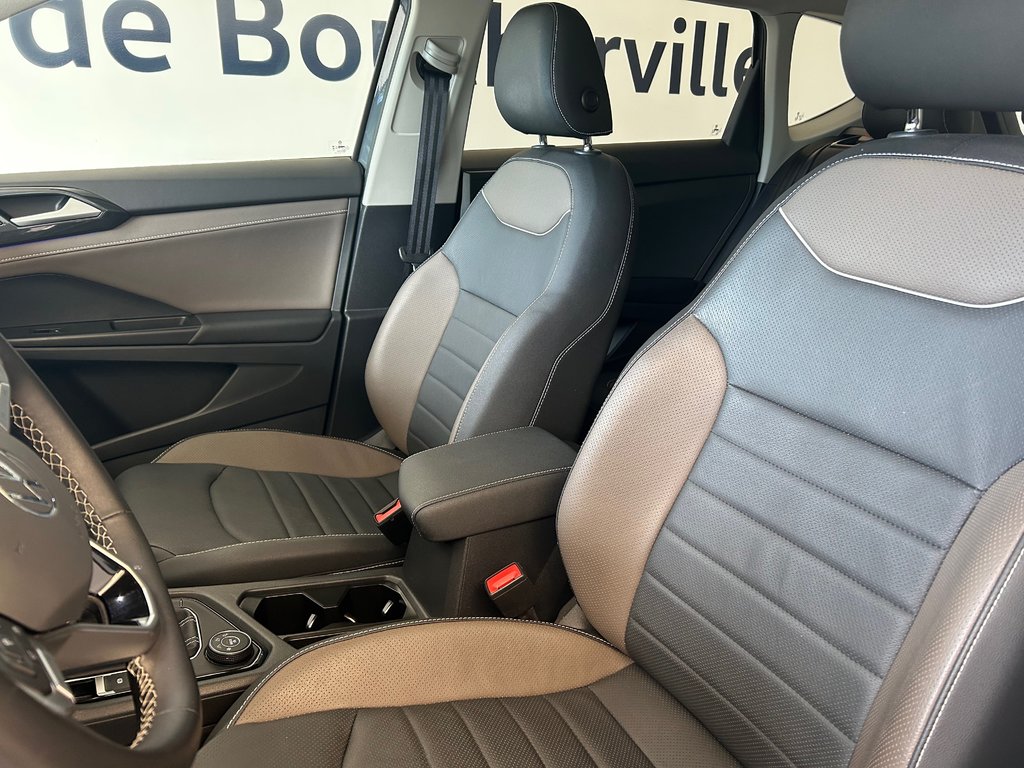2023 Volkswagen Taos HIGHLINE in Boucherville, Quebec - 15 - w1024h768px
