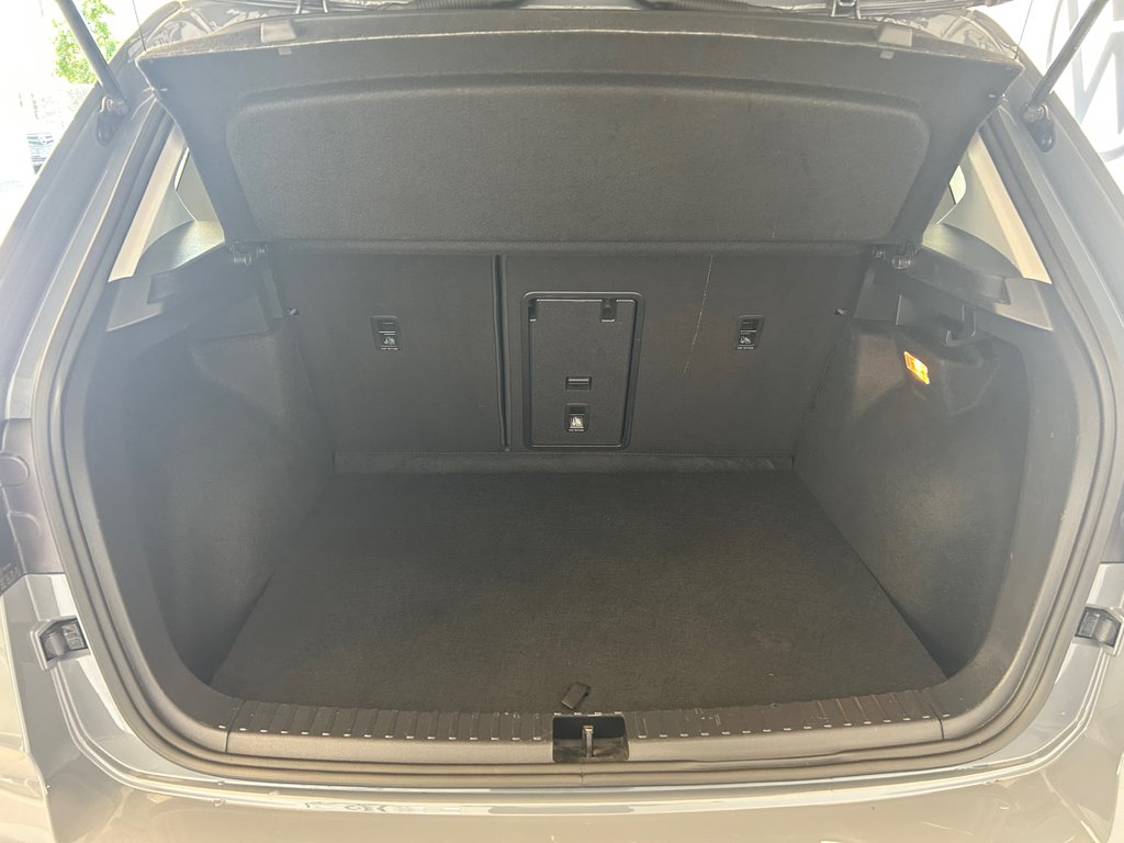 2023 Volkswagen Taos HIGHLINE in Boucherville, Quebec - 9 - w1024h768px