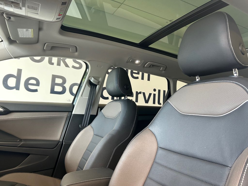 2023 Volkswagen Taos HIGHLINE in Boucherville, Quebec - 14 - w1024h768px