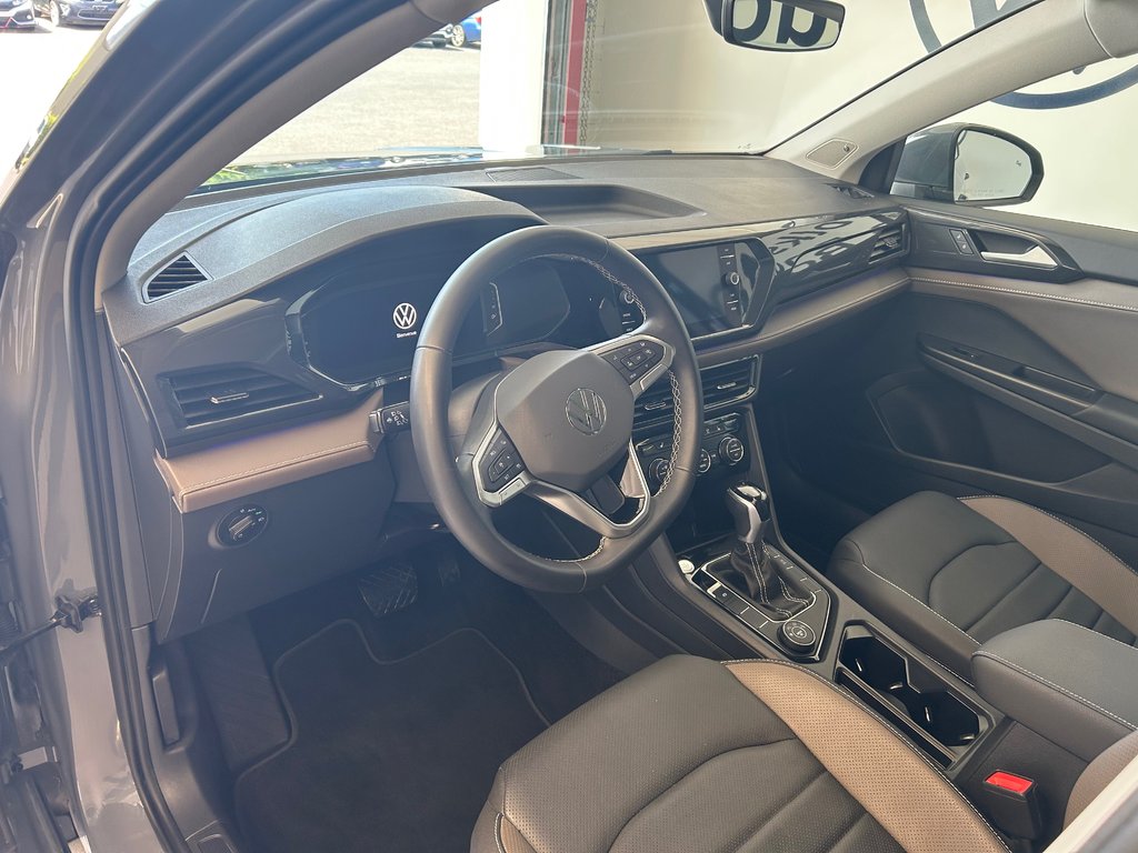 2023 Volkswagen Taos HIGHLINE in Boucherville, Quebec - 11 - w1024h768px