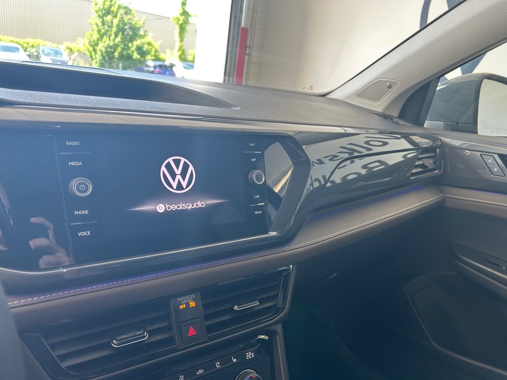 2023 Volkswagen Taos HIGHLINE in Boucherville, Quebec - 17 - w1024h768px