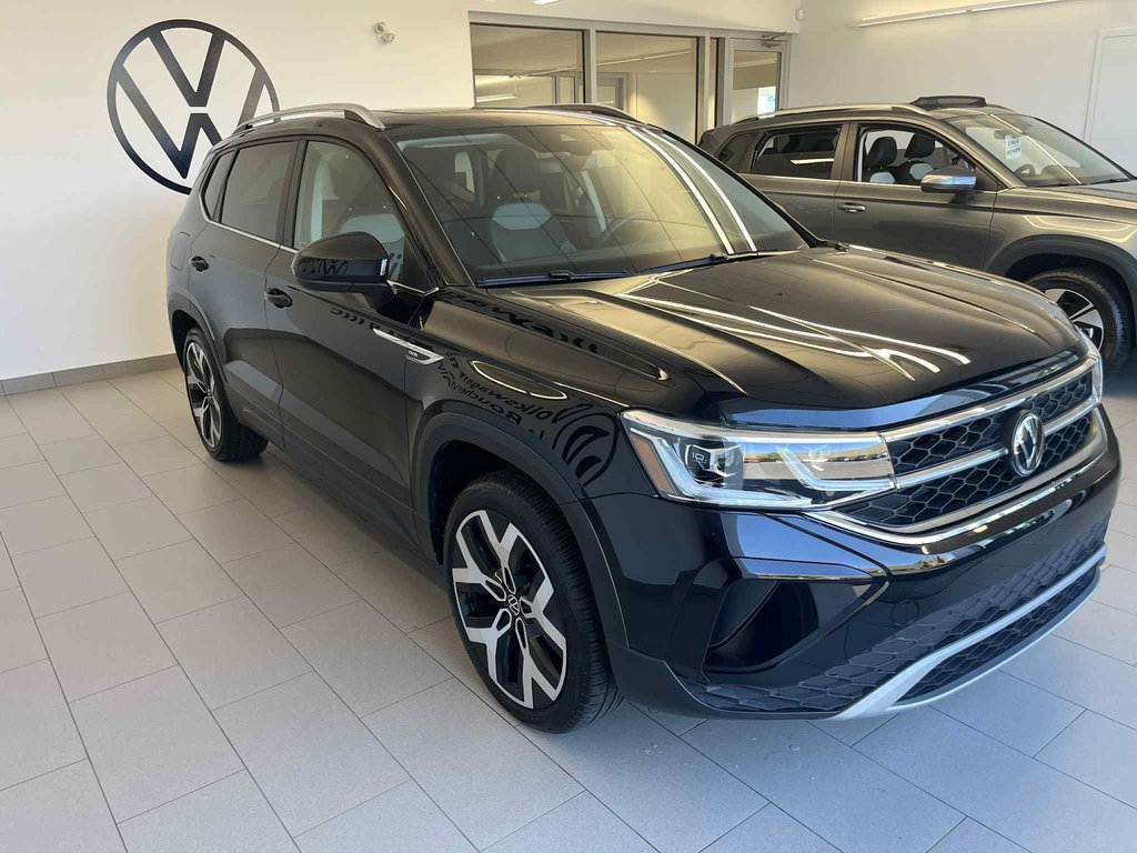 2023 Volkswagen Taos Highline in Boucherville, Quebec - 6 - w1024h768px