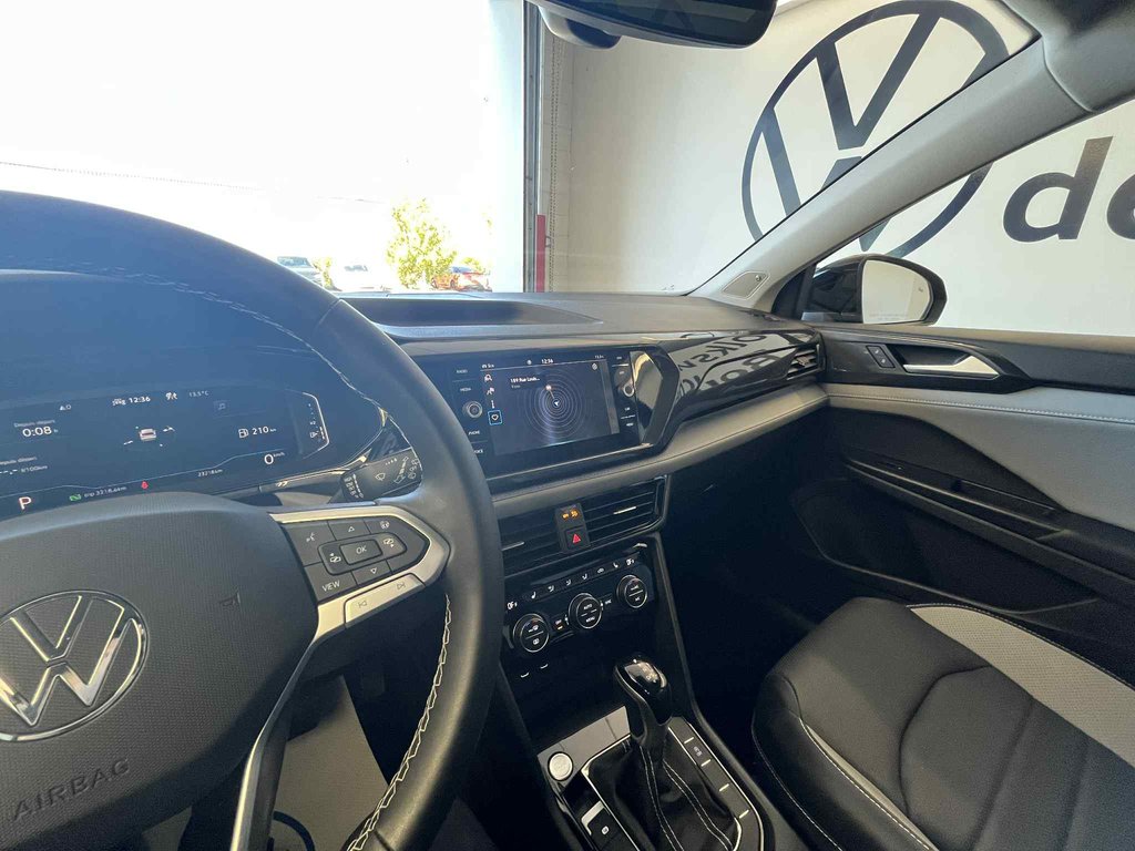 2023 Volkswagen Taos Highline in Boucherville, Quebec - 28 - w1024h768px