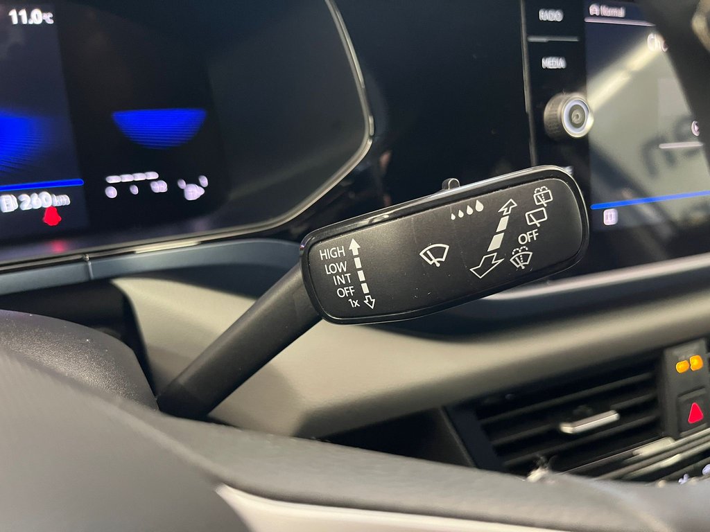 Volkswagen Taos Comfortline 2023 à Boucherville, Québec - 21 - w1024h768px