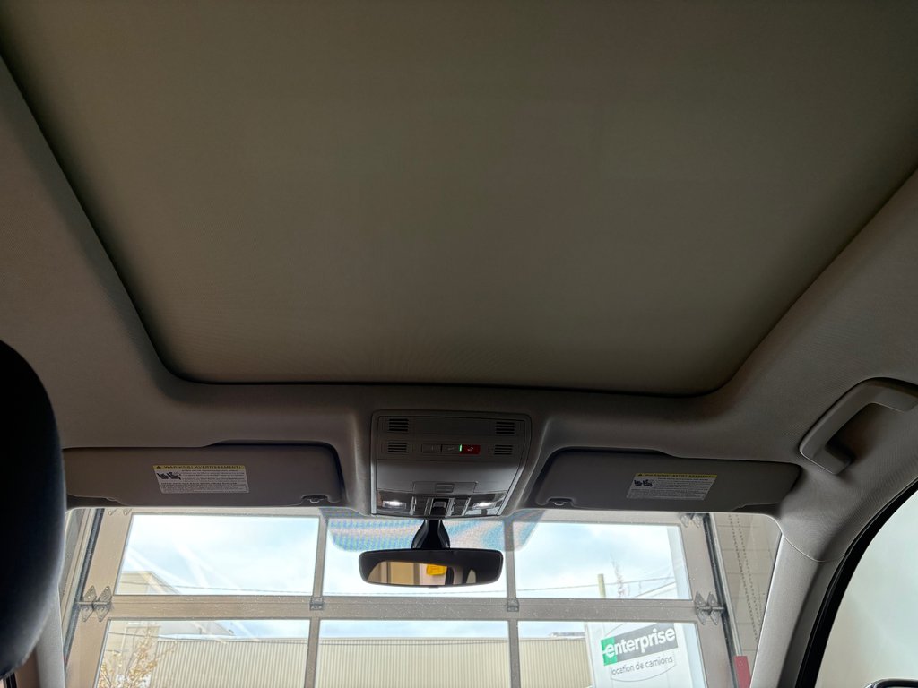 Volkswagen Taos Comfortline 2023 à Boucherville, Québec - 31 - w1024h768px