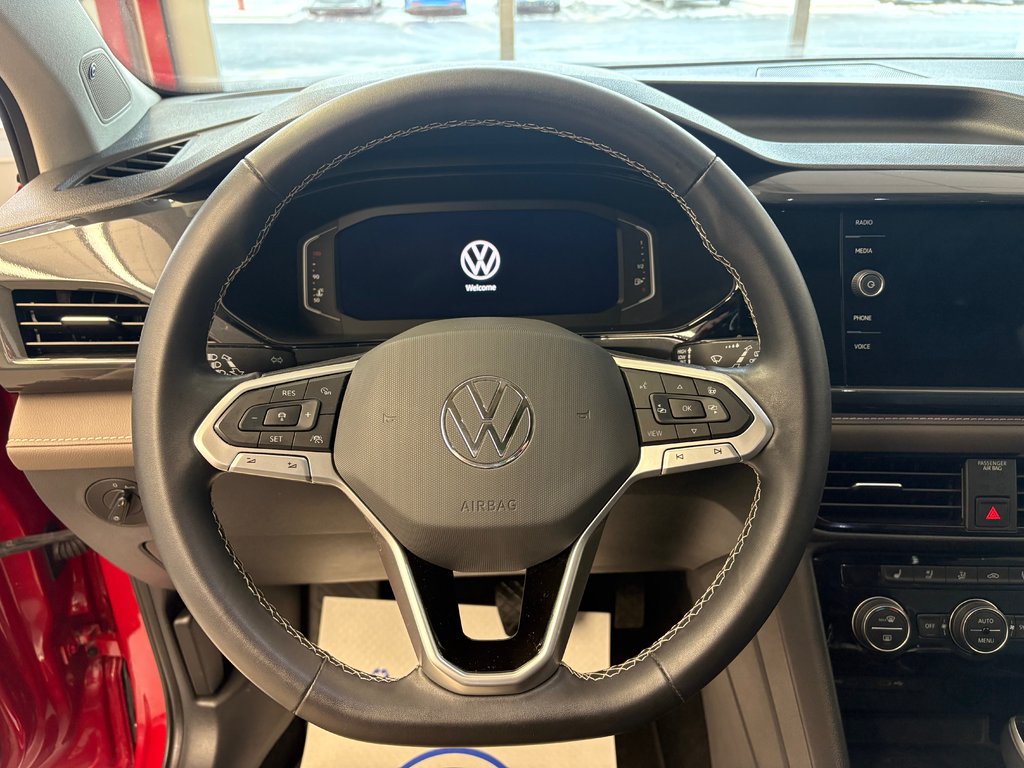 Volkswagen Taos Highline 2023 à Boucherville, Québec - 19 - w1024h768px