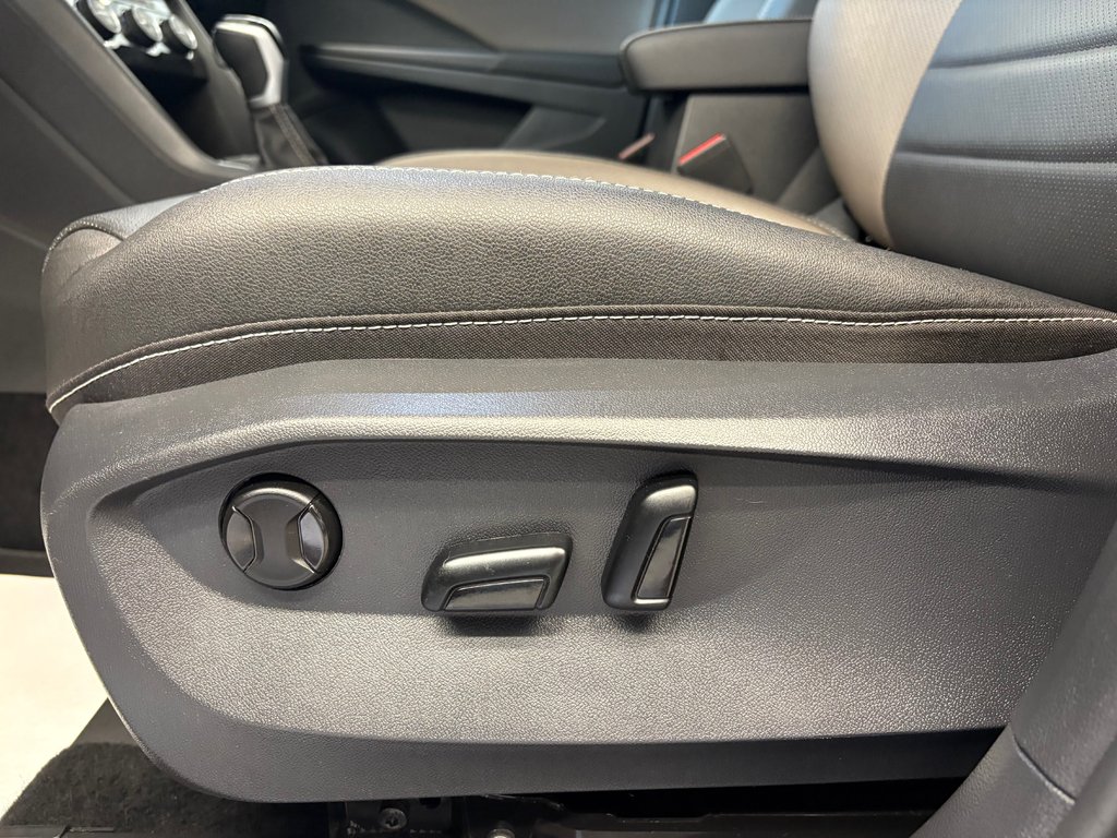 Volkswagen Taos Highline 2023 à Boucherville, Québec - 16 - w1024h768px