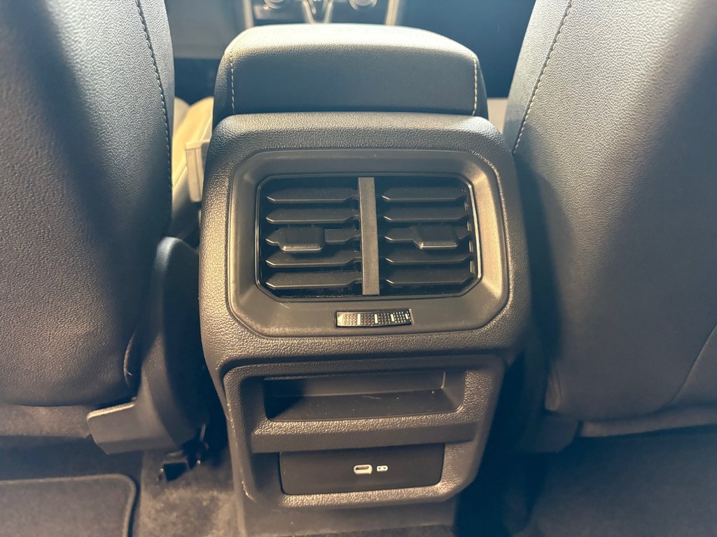 Volkswagen Taos Highline 2023 à Boucherville, Québec - 31 - w1024h768px