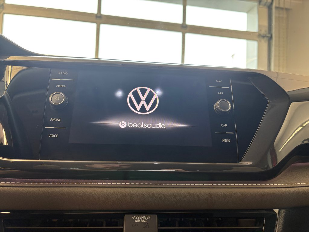 Volkswagen Taos Highline 2023 à Boucherville, Québec - 21 - w1024h768px