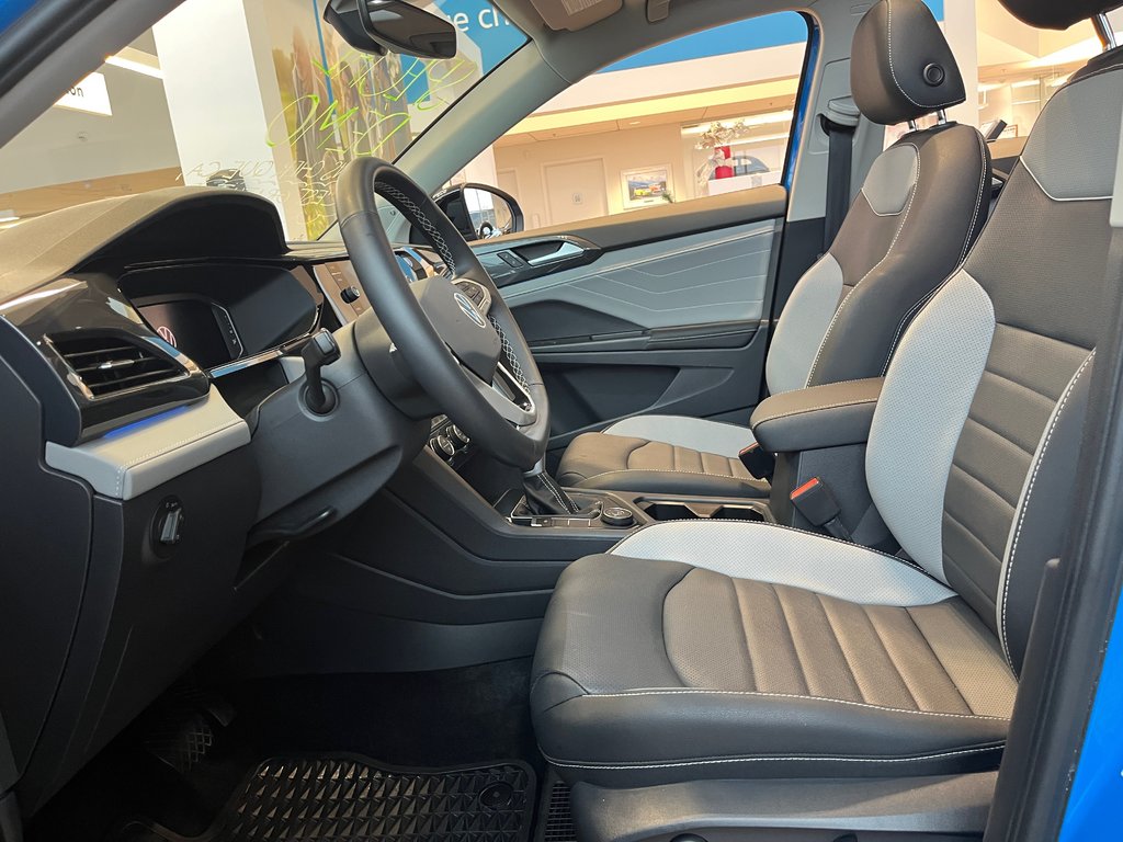 Volkswagen Taos Highline 2024 à Boucherville, Québec - 7 - w1024h768px