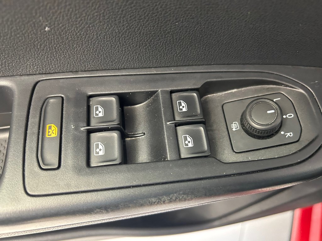 2024 Volkswagen Taos COMFORTLINE in Boucherville, Quebec - 16 - w1024h768px